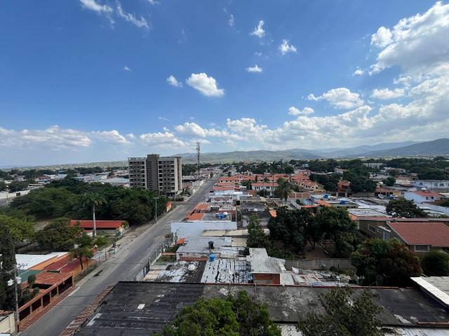 Apartamento en venta en la mejor zona del Oeste de Barquisimeto, cerca de la Avenida Rotaría