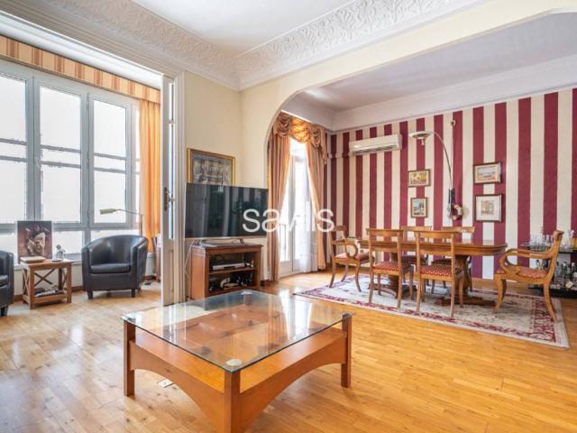 Apartamento en Venta en La Nova Esquerra de l'Eixample
