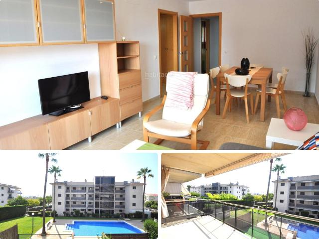 Apartamento en venta en La Ràpita, Avinguda Catalunya Costa Dorada. Apartamento con terraza, parking y piscina comunitaria a 250 metros de la playa. Apartamentos La.
