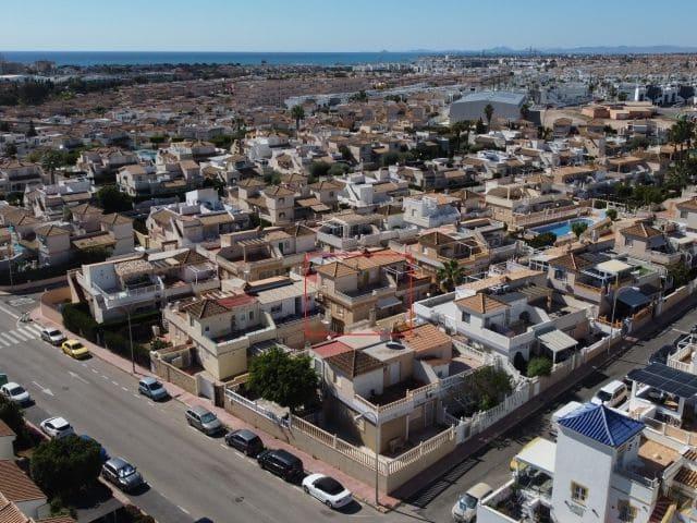 Apartamento en venta en La Siesta, Alicante Costa Blanca