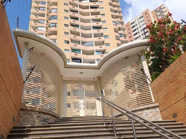Apartamento en Venta en Las Chimeneas. Valencia. Carabobo