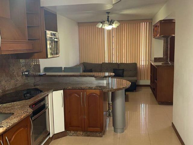 Apartamento en Venta en Lechería Anzoátegui 107 m2. 3 hab