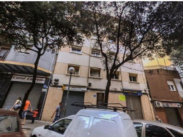 Apartamento en Venta en LHospitalet de Llobregat, Barcelona