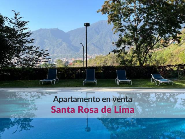 Apartamento en venta en Lomas de Santa Rosa de Lima con vista al vila