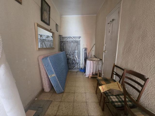 Apartamento en venta en Logroño, Casco Antiguo. Vivienda con gran potencial en pleno corazón de Logroño. Apartamentos.