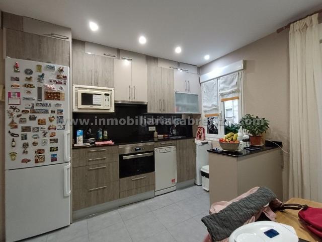 Apartamento en venta en Logroño, Gran Via. Apartamentos.