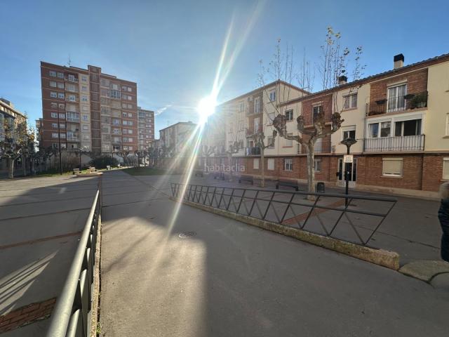 Apartamento en venta en Logroño, Jesuitas. Oportunidad única Apartamento exterior en en venta en Republica Argentina, con 75 m² perfectamente aprovechados. Dispone Salón. Apartamentos.