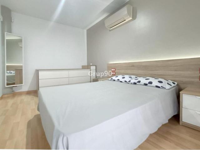 Estudio en venta en Lleida, Cappont. SE VENDE ESTUDIO OFICINA EN CAPPONT UBICACIÓN INMEJORABLE. Estudios.