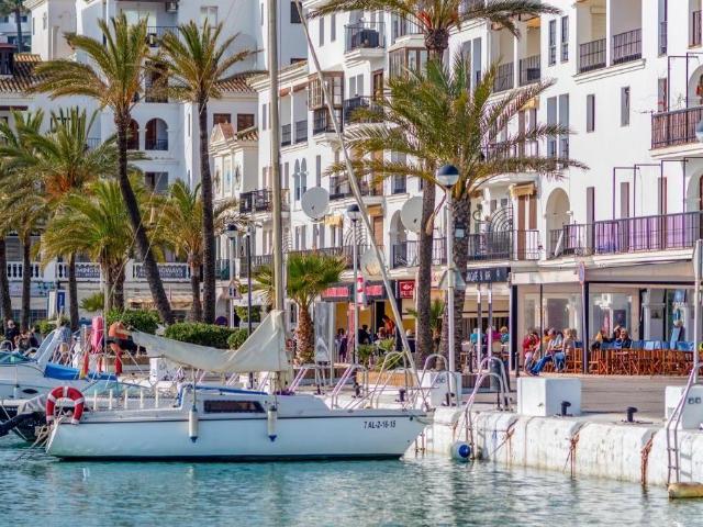 Apartamento en venta en Manilva Málaga