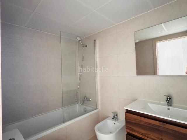 Apartamento en venta en Manilva, Chullera. Elegante apartamento con terraza, garaje y trastero en Hacienda Club Aldea Hills, Manilva. Apartamentos.