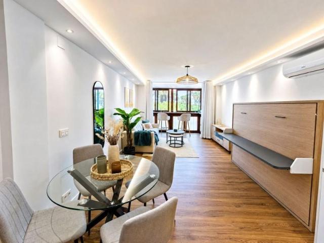 Apartamento en venta en Manilva, Puerto de la Duquesa