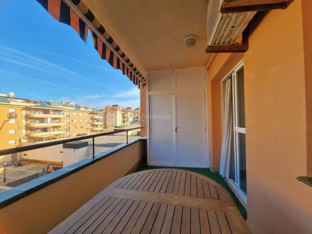 Apartamento en venta en Manilva, San Luis de Sabinillas. Exclusivo apartamento a 300 metros del mar en San Luis de Sabinillas. Apartamentos.