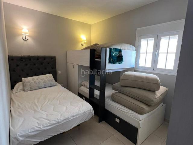 Apartamento en venta en Manilva, San Luis de Sabinillas. Oportunidad en el centro de Sabinillas. Apartamentos.