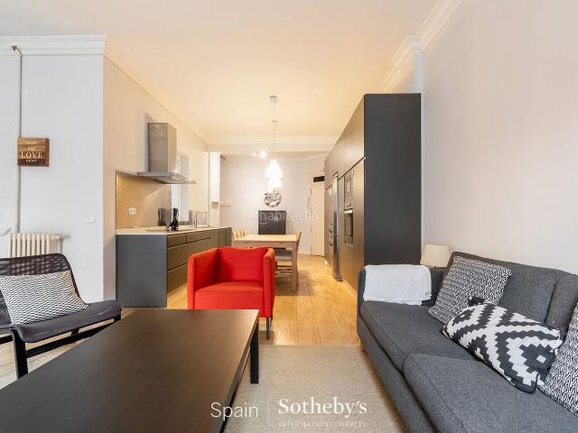 Apartamento en venta en Madrid, Castellana. Encantadora vivienda en edificio de los años 30 en Salamanca, Madrid. Apartamentos.