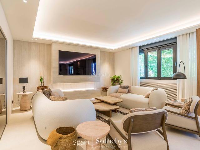 Apartamento en venta en Madrid, Castellana. Piso a estrenar con excelentes zonas comunes junto a Plaza Marqués de Salamanca. Apartamentos.