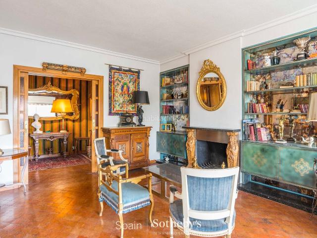 Apartamento en venta en Madrid, Aravaca. Piso con piscina y vistas al jardín en Aravaca. Apartamentos.