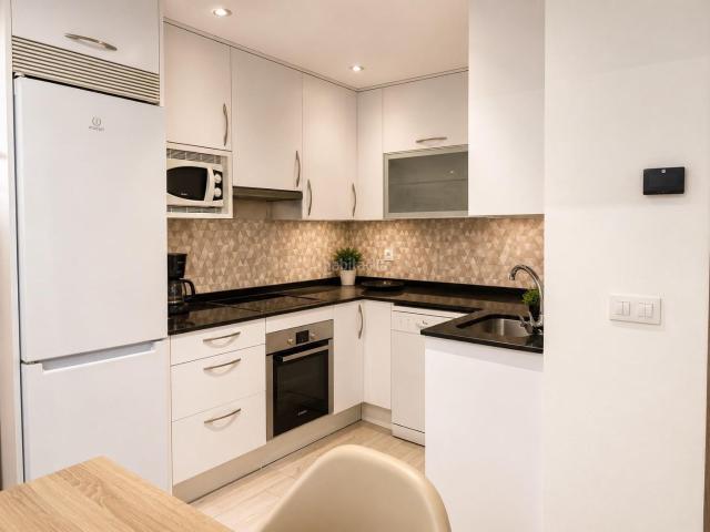 Apartamento en venta en Madrid, Fuente del Berro. Exclusiva vivienda reformada con patio privativo en Fuente del Berro. Apartamentos.