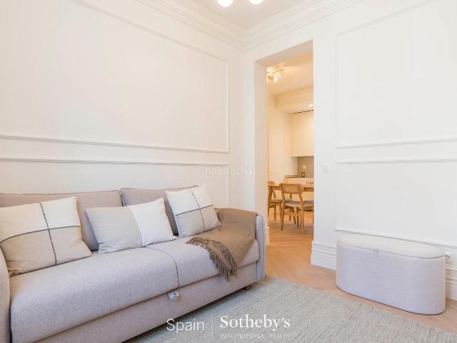 Apartamento en venta en Madrid, Lista. Moderno piso de 2 dormitorios en barrio de Salamanca. Apartamentos.