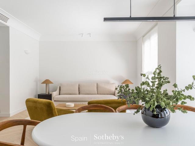 Apartamento en venta en Madrid, Lista. Piso moderno en Barrio Salamanca, Madrid. Apartamentos.
