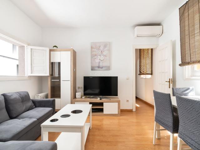Apartamento en venta en Madrid, Palacio. Apartamentos.