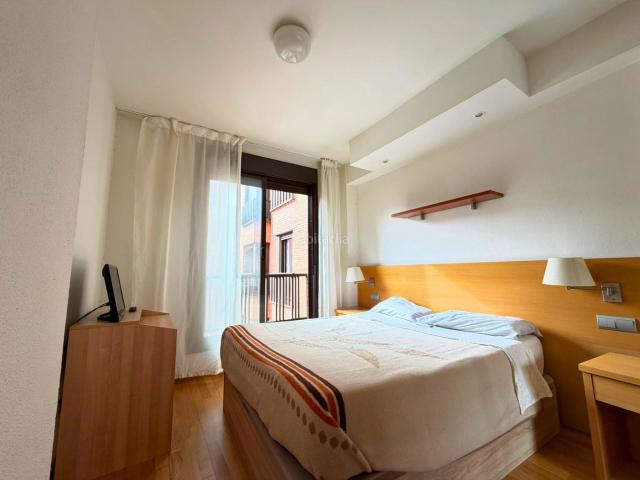 Apartamento en venta en Madrid, Rejas. VENTA DE APARTAMENTO TURÍSTICO EN RENTABILIDAD. Apartamentos.
