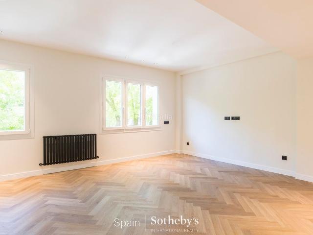 Apartamento en venta en Madrid, Trafalgar. Piso reformado en Chamberí. Apartamentos.