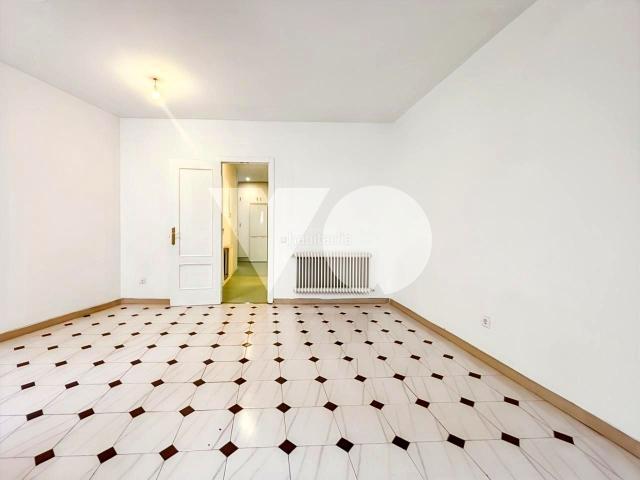 Apartamento en venta en Madrid, Universidad Malasaña. Piso en venta en MalasañaUniversidad, Madrid. Apartamentos.