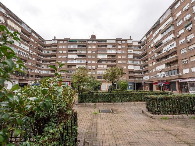Apartamento en venta en Madrid, Valdeacederas. Vivienda reformada en Bravo Murillo. Apartamentos.