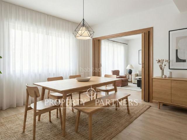 Apartamento en venta en Málaga, Centro Histórico. Vivienda señorial en Sancha de Lara. Apartamentos.