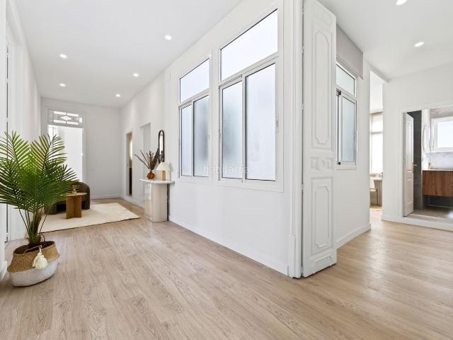 Apartamento en venta en Málaga, Centro Histórico. Singular piso en el corazón del centro de Málaga. Apartamentos.