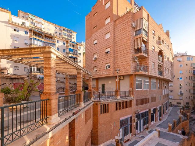 Apartamento en venta en Málaga, Gibralfaro. Venta de amplio Estudio impecable en La Victoria. Apartamentos.