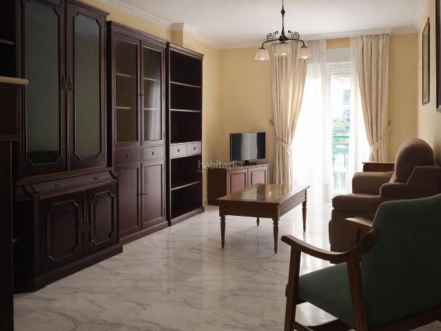 Apartamento en venta en Málaga, El Ejido. PISO CON PARKING EN ALAMEDA DE CAPUCHINOS LISTO PARA ENTRAR A VIVIR. Apartamentos.