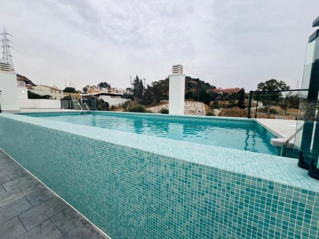 Apartamento en venta en Málaga, Los Almendros El Limonero El Tomillar