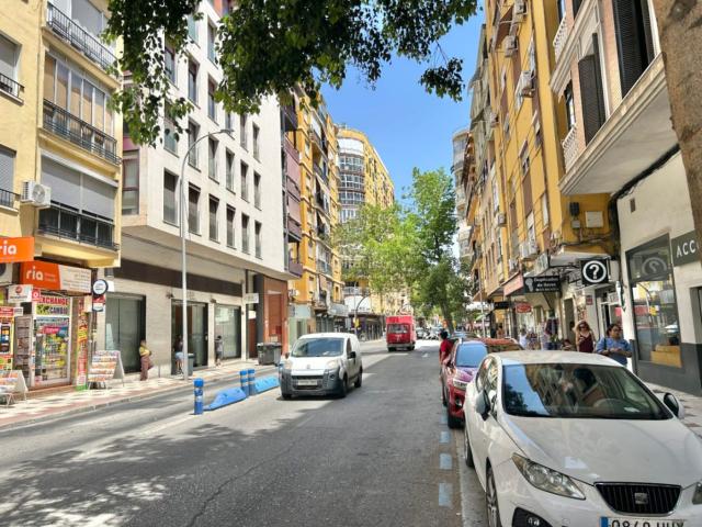 Apartamento en venta en Málaga, La Trinidad. Apartamentos.