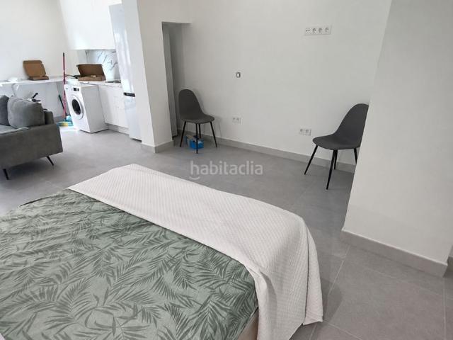 Apartamento en venta en Málaga, Mangas Verdes Las Flores Parque del Sur. Apartamento en Local con cambio de uso. Apartamentos.