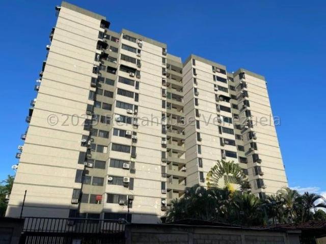 Apartamento en Venta en Maracay Girardot Aragua 86 m2. 3 hab