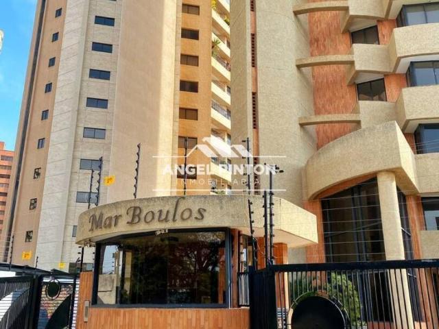 Apartamento en Venta en Maracaibo Av El Milagro Zulia 270 m2. 3 hab