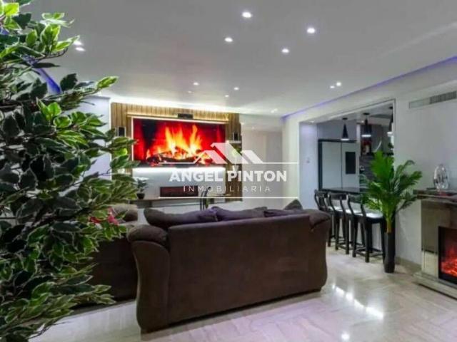 Apartamento en Venta en Maracaibo Olegario Villalobos Zulia 172 m2. 3 hab
