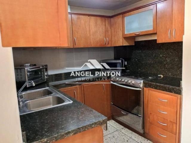 Apartamento en Venta en Maracaibo La Florida Zulia 122 m2. 3 hab