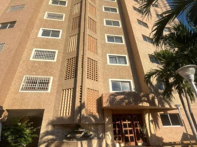 Apartamento en Venta en Maracaibo maracaibo Zulia 145 m2. 3 hab
