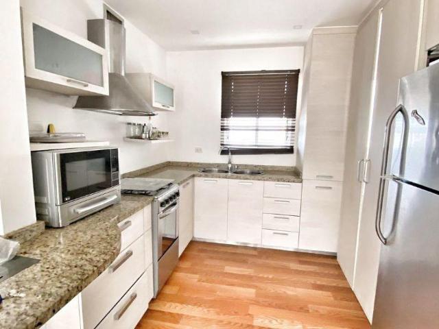 Apartamento en Venta en Maracaibo maracaibo Zulia 100 m2. 2 hab