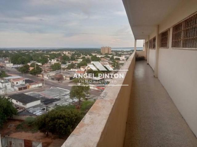 Apartamento en Venta en Maracaibo Norte Zulia 88 m2. 3 hab