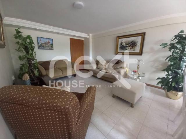 Apartamento en Venta en Maracaibo Zulia 119 m2. 3 hab