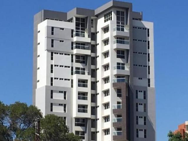 Apartamento en Venta en Maracaibo Zulia 151 m2. 3 hab