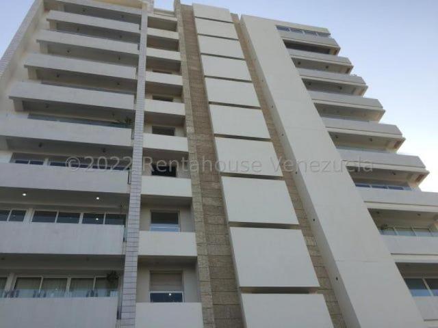 Apartamento en Venta en Maracaibo Zulia 160 m2. 3 hab