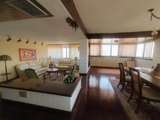 Apartamento en Venta en Maracaibo Zulia 250 m2. 4 hab