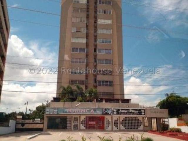 Apartamento en Venta en Maracaibo Zulia 328 m2. 3 hab