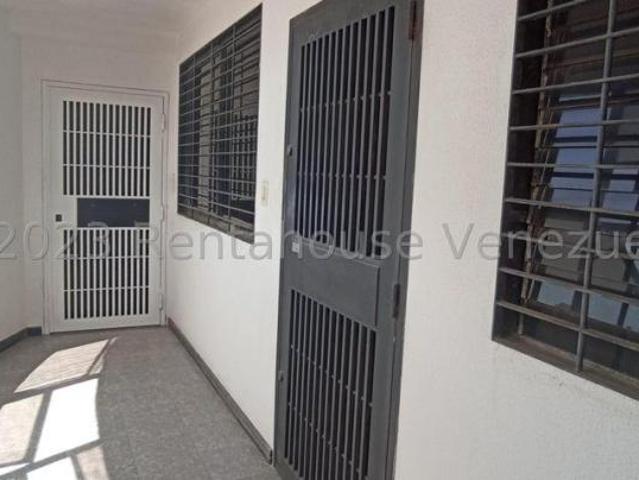 Apartamento en Venta en Maracaibo Zulia 54 m2. 1 hab