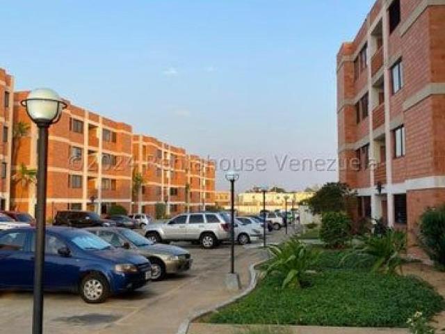 Apartamento en Venta en Maracaibo Zulia 77 m2. 3 hab