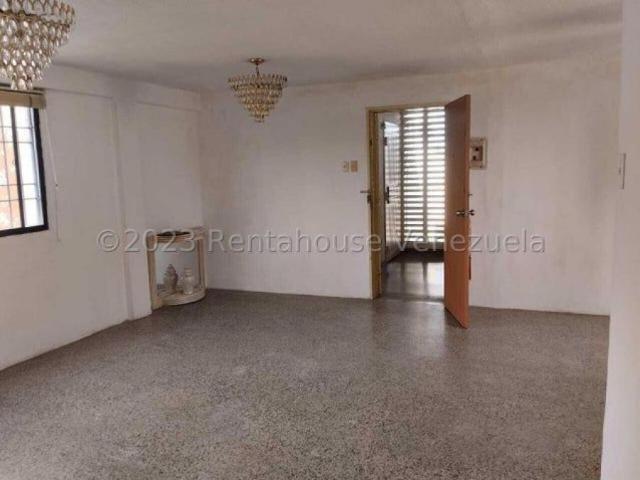 Apartamento en Venta en Maracaibo Zulia 82 m2. 3 hab